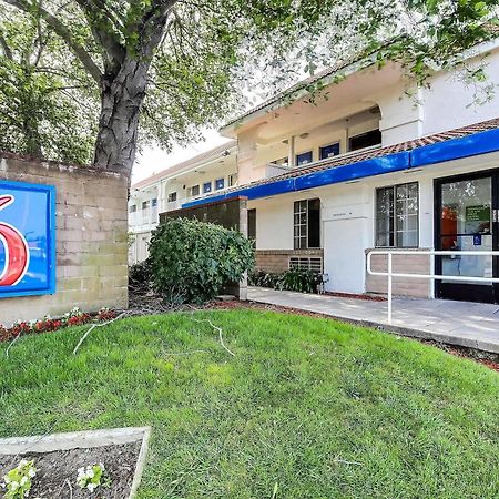 Motel 6-Pinole, Ca エクステリア 写真