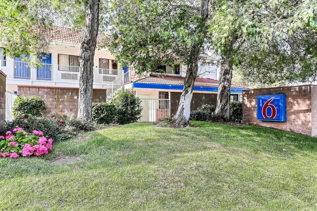 Motel 6-Pinole, Ca エクステリア 写真