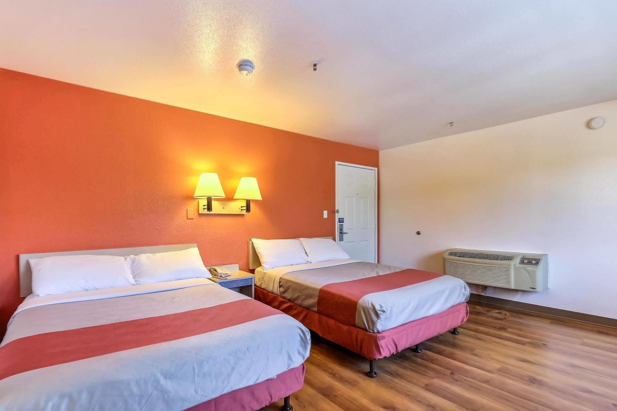 Motel 6-Pinole, Ca エクステリア 写真
